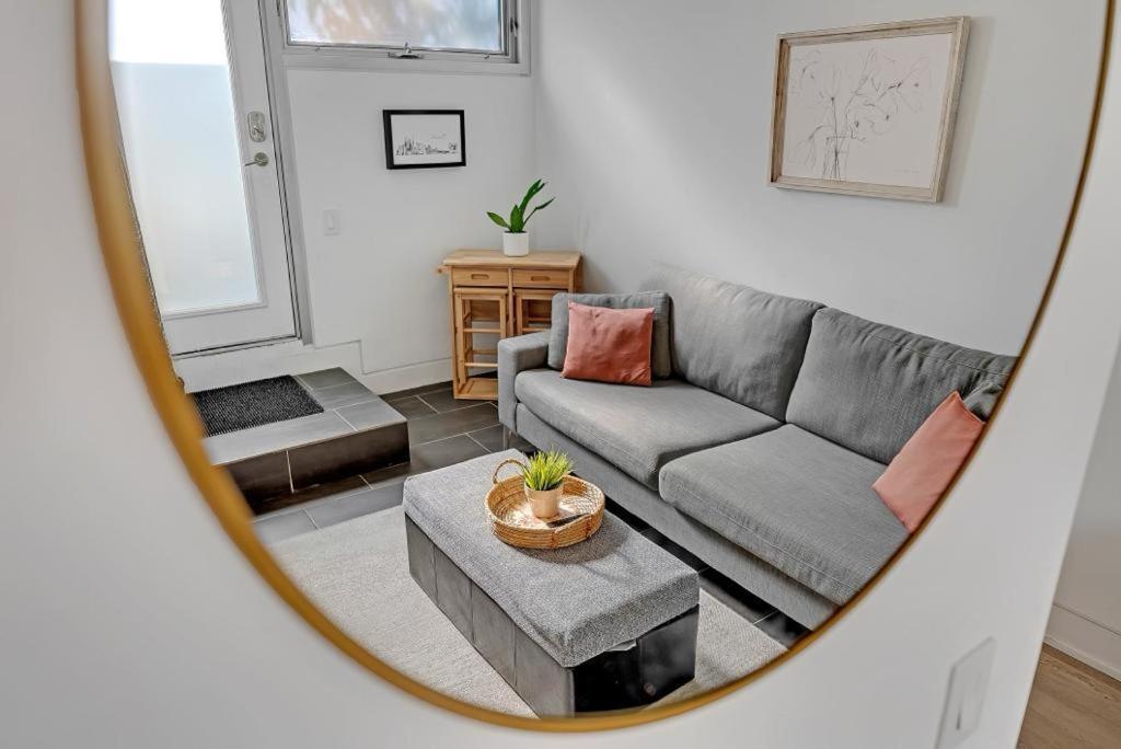 Suite In The Heart Of Downtown โตรอนโต ภายนอก รูปภาพ